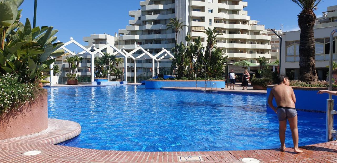 Apartamentos Holidays Benalbeach Benalmadena Exterior photo