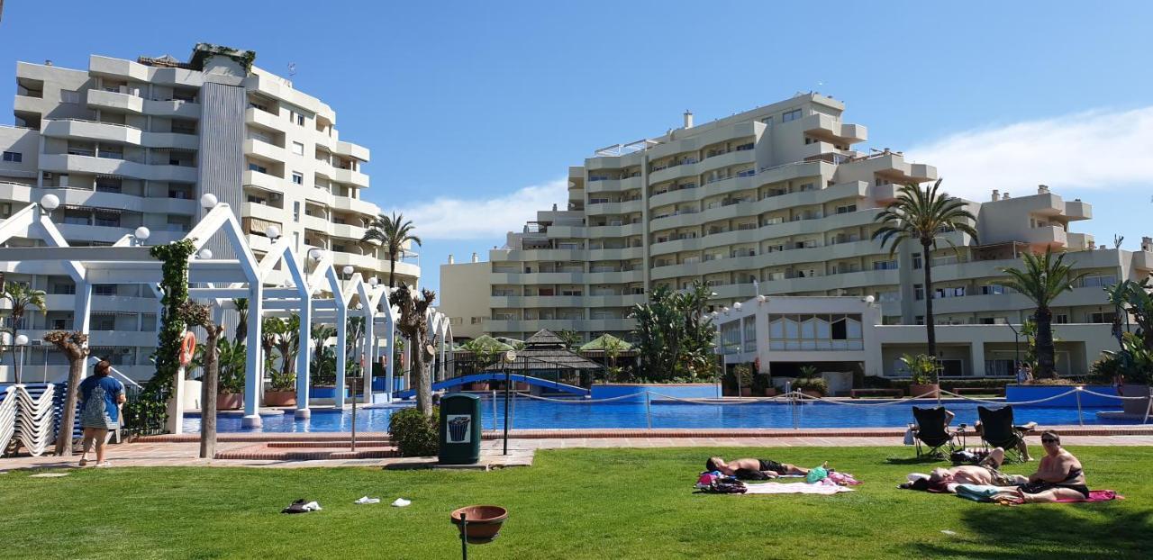 Apartamentos Holidays Benalbeach Benalmadena Exterior photo