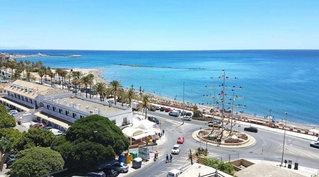 Apartamentos Holidays Benalbeach Benalmadena Exterior photo